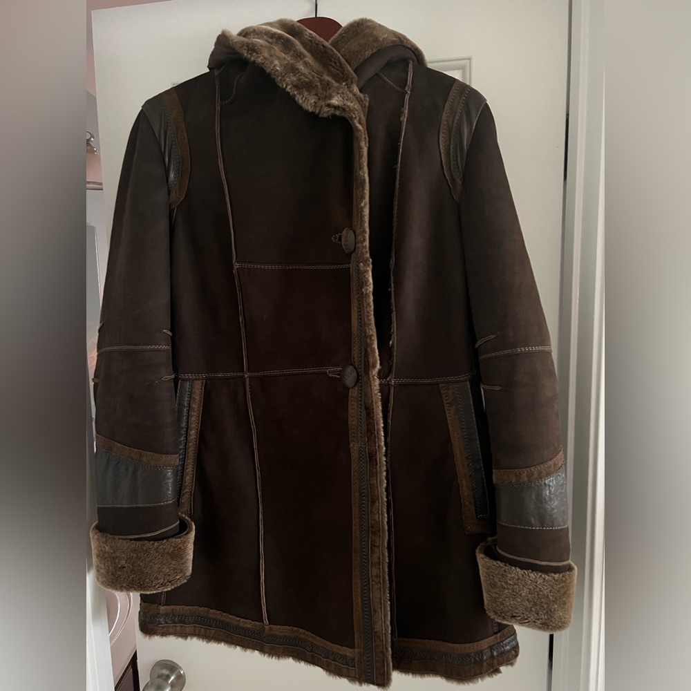 Gimo’s Shearling coat